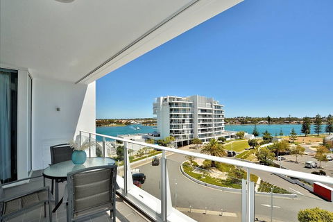 Bayview 608 - Australian Directory 0