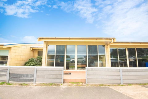 Bayview No 2 - Next To The Beach - Australian Directory 0