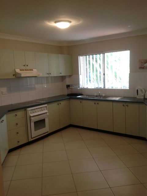 Bayview, Unit 6 - The Entrance, NSW - Australian Directory 3