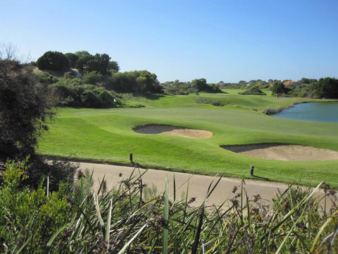 Beach And Golf Hideaway - Australian Directory 1