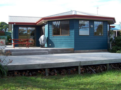 Beach Baby On Freycinet - Australian Directory 0