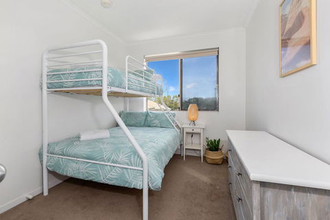 BEACH BLISS LUXURIOUS APARTMENT With POOL - Australian Directory 2