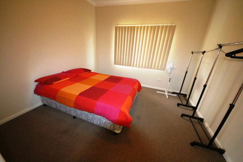 Beach Break At Hat Head - Australian Directory 3