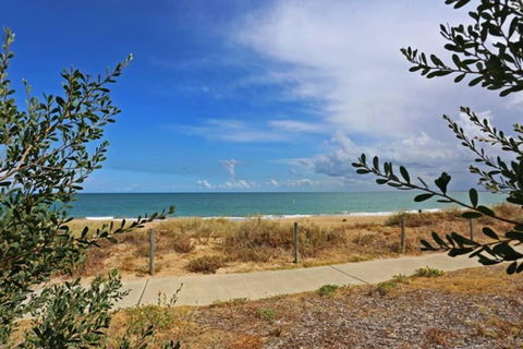 Beach Cottage In The Heart Of Mandurah - Australian Directory 2