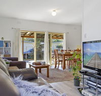 Beach Escape  Currarong - basic family accommodation - Australian Directory