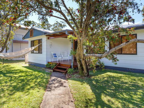 Beach House - Australian Directory 0