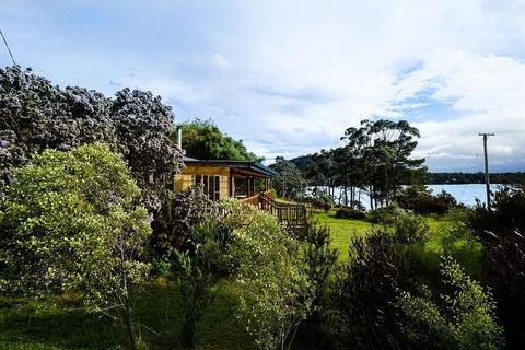 Beach House 'Aisling' - Australian Directory 1