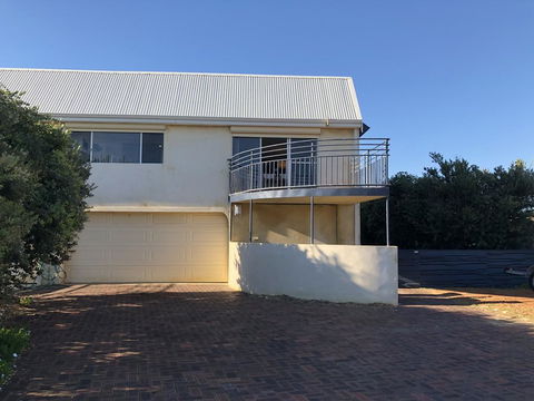 Beach House @ 112 - Australian Directory 2