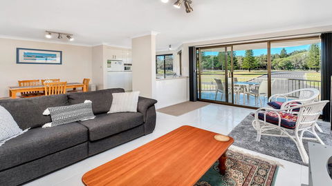 Beach Point - East Ballina - Australian Directory 1