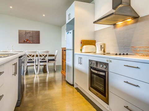 Beach Retreat On Koala - Australian Directory 3