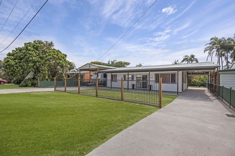 Beach Shack On Towners - Australian Directory 0