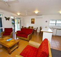 Beachcomber Unit 2 - Australian Directory