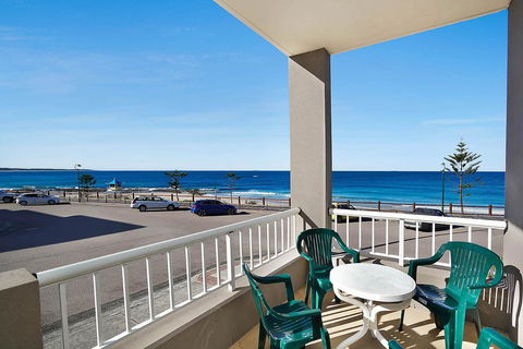 Beachcomer, Unit 1 - The Entrance, NSW - Australian Directory 0