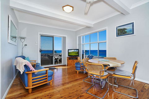 Beachcomer, Unit 1 - The Entrance, NSW - Australian Directory 1