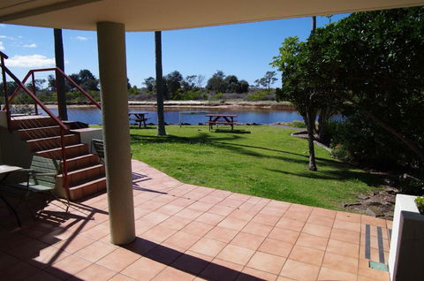 Beachfront 5, 25 Willow Street - Australian Directory 2