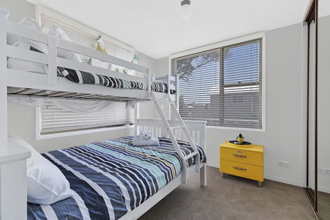 Beachfront On Werrina - Australian Directory 1