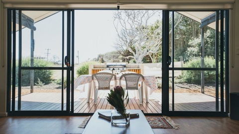 Beachfront Prevelly - Australian Directory 1