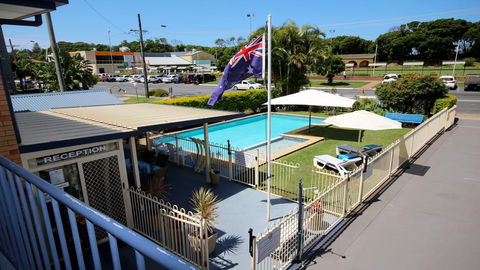 Beachlander Holiday Apartments - Australian Directory 1
