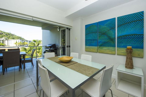 Beachside Apartment 13 - Australian Directory 2