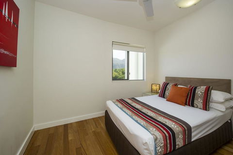 Beachside Apartment 14 - Australian Directory 3