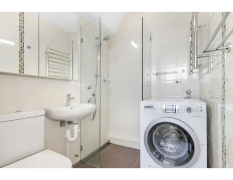 Beachside Paradise - Ocean Views, Central Position - Australian Directory 2