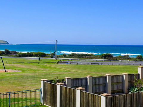 Beachside Retreat - Australian Directory 0
