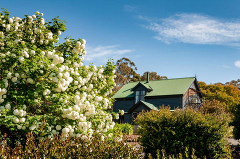Beaupre Cottage - Australian Directory 0