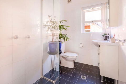 Beautiful Beach Home In Superb Location - Australian Directory 3