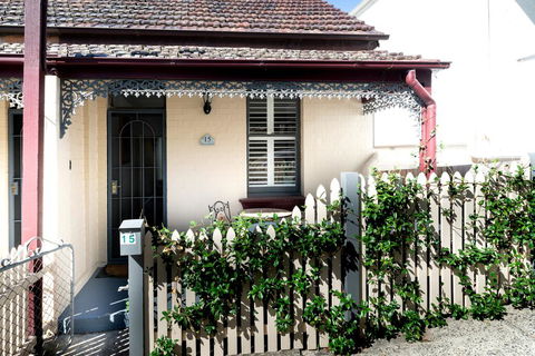 Beautiful Modern Historic Home Near Sydney Harbour - Australian Directory 0
