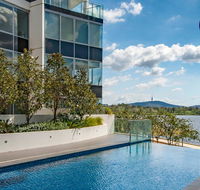 Beautiful Modern Lake View Apartment - Australian Directory