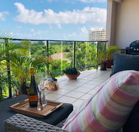 Beautiful spacious city apartment with views out to the Arafura Sea - Australian Directory