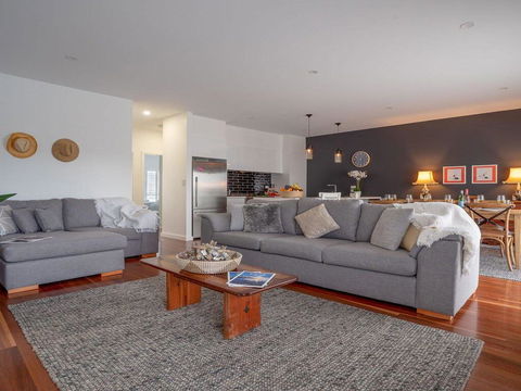 Bella K - Style, Comfort And Location - Australian Directory 1