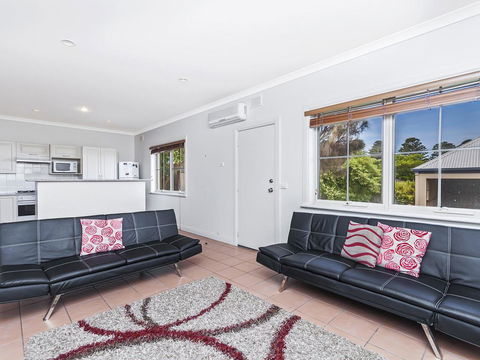 Bella On Victoria - Australian Directory 2