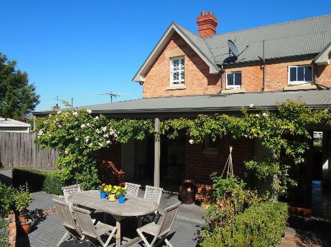 Bellerive House - Australian Directory 2