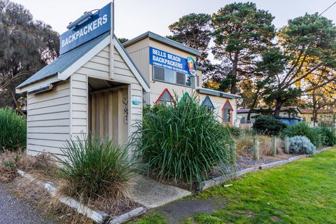 Bells Beach Backpackers - Australian Directory 3