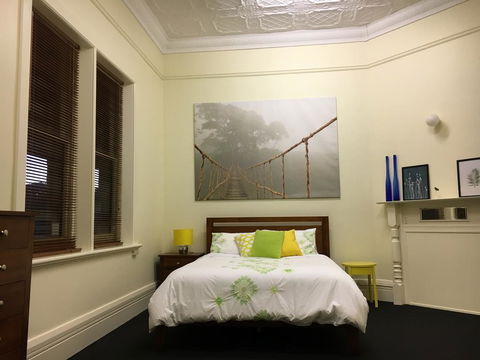 BELMONT 11 Bedroom Home In The Heart Of Victor Harbor - Australian Directory 0