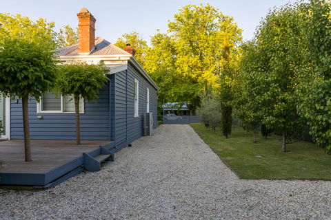 Belmont At Beechworth 2 Bedrooms, 2 Bathrooms, 2 Couples - Australian Directory 3