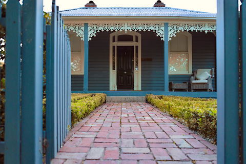 Belmont At Beechworth 2 Bedrooms, 2 Bathrooms, 2 Couples - Australian Directory 1