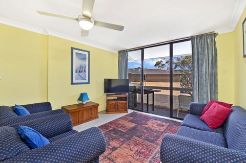 Berdella Park 25 6 Flynn Street - Australian Directory 1