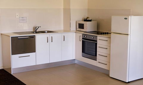 BEST WESTERN Geelong Motor Inn & Serviced Apartments - Australian Directory 2