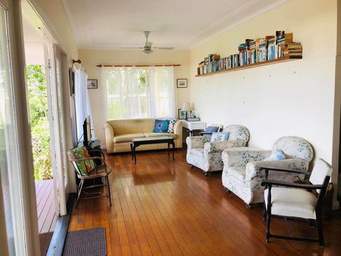 BOSCOBEL COTTAGE - MAGICAL BEACH & RIVER VIEWS - KINGSCLIFF - Australian Directory 2