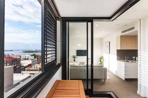 Boutique Apartment In Highly Sought After Arena - Australian Directory 0