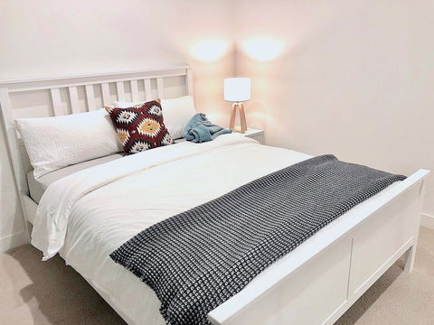 BPM Brighton APT With Garden LG2 - Australian Directory 2