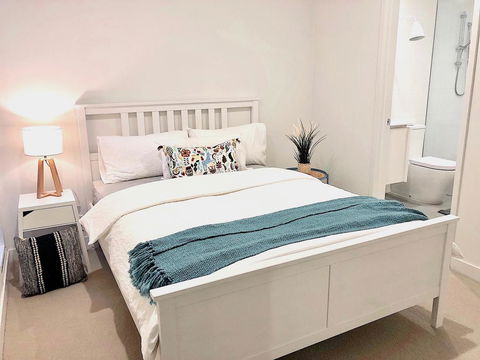 BPM Brighton APT With Garden LG2 - Australian Directory 0