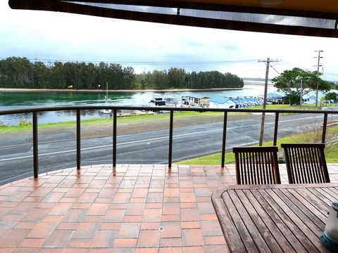Braemar 6 - Australian Directory 0