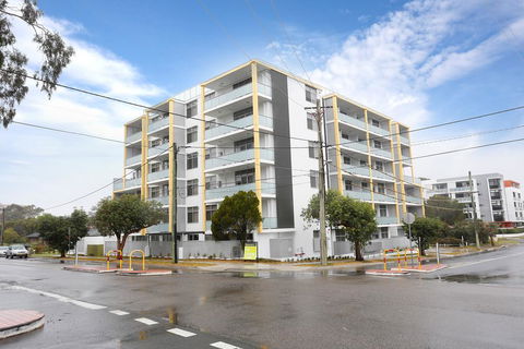 Brand New 2 Bedroom Apartment For 7 People - Australian Directory 1