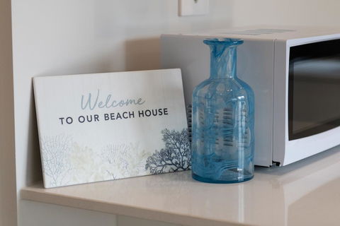 Brand New And Beautiful - Rosebud Holiday Home - Australian Directory 1