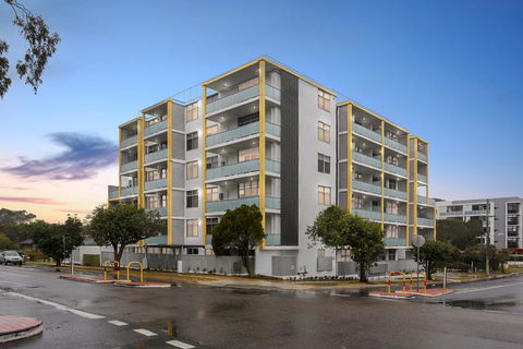 Brand New Family Friendly Apartment For 7 - Australian Directory 1