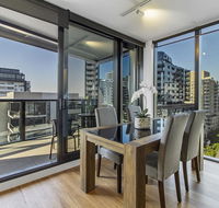 Brand new luxury pad in shopping and dining Mecca - Australian Directory