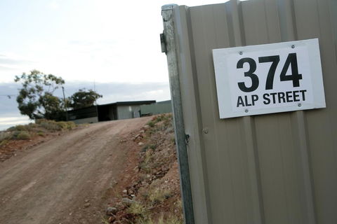 Breakaway Views Lia Place - Australian Directory 2